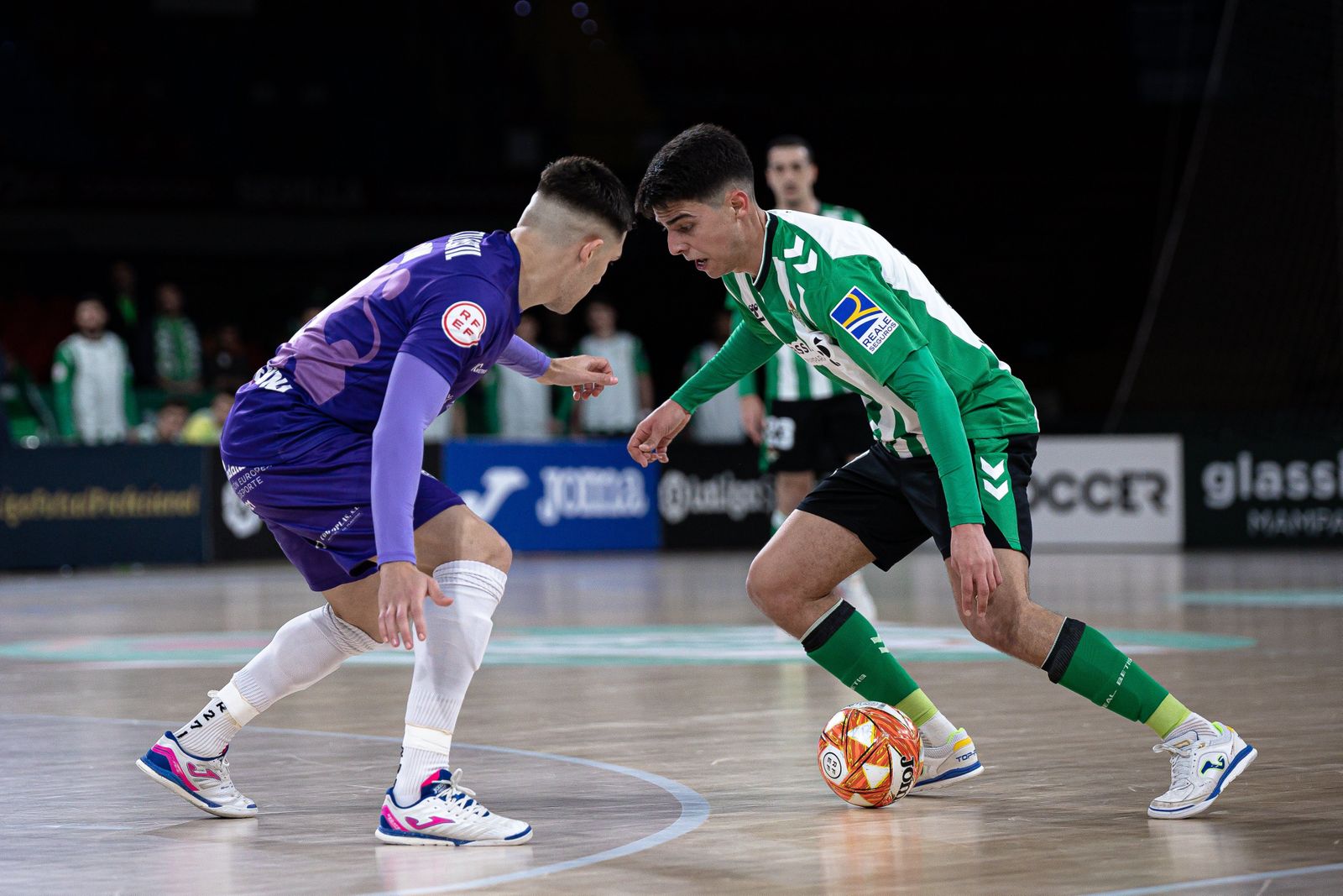 Un lance del encuentro disputado en san Pablo entre el Betis y el Córdoba.