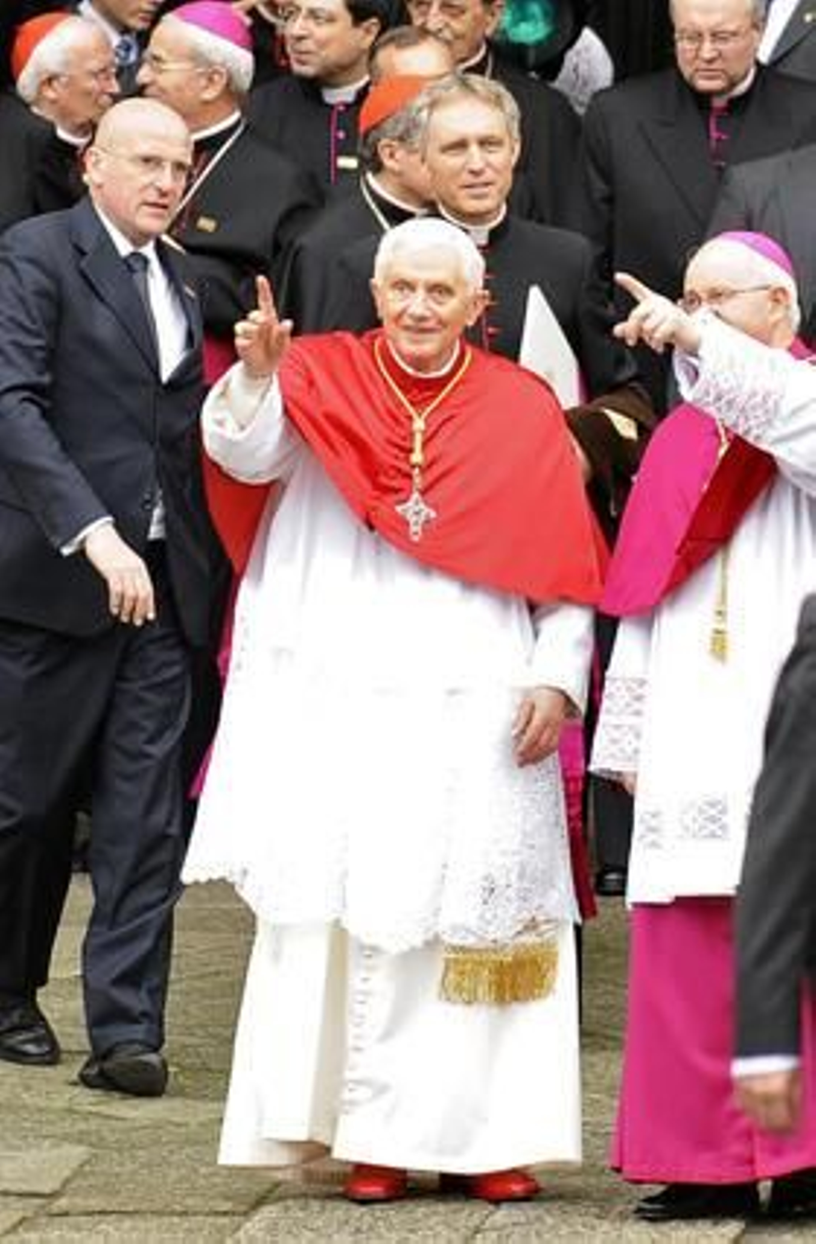 Ratzinger visita Santiago en su segunda visita a España como Pontífice. / AFP