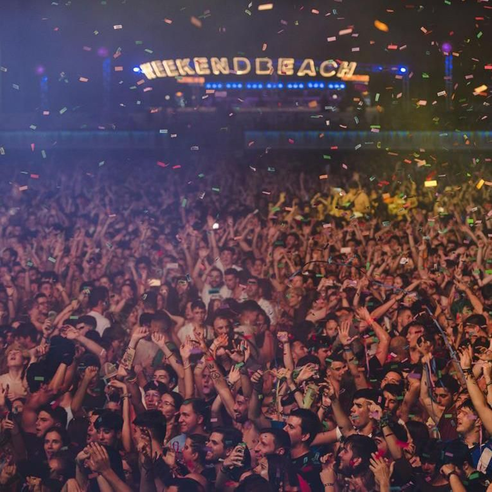 Ambiente en el Weekend Beach Festival.