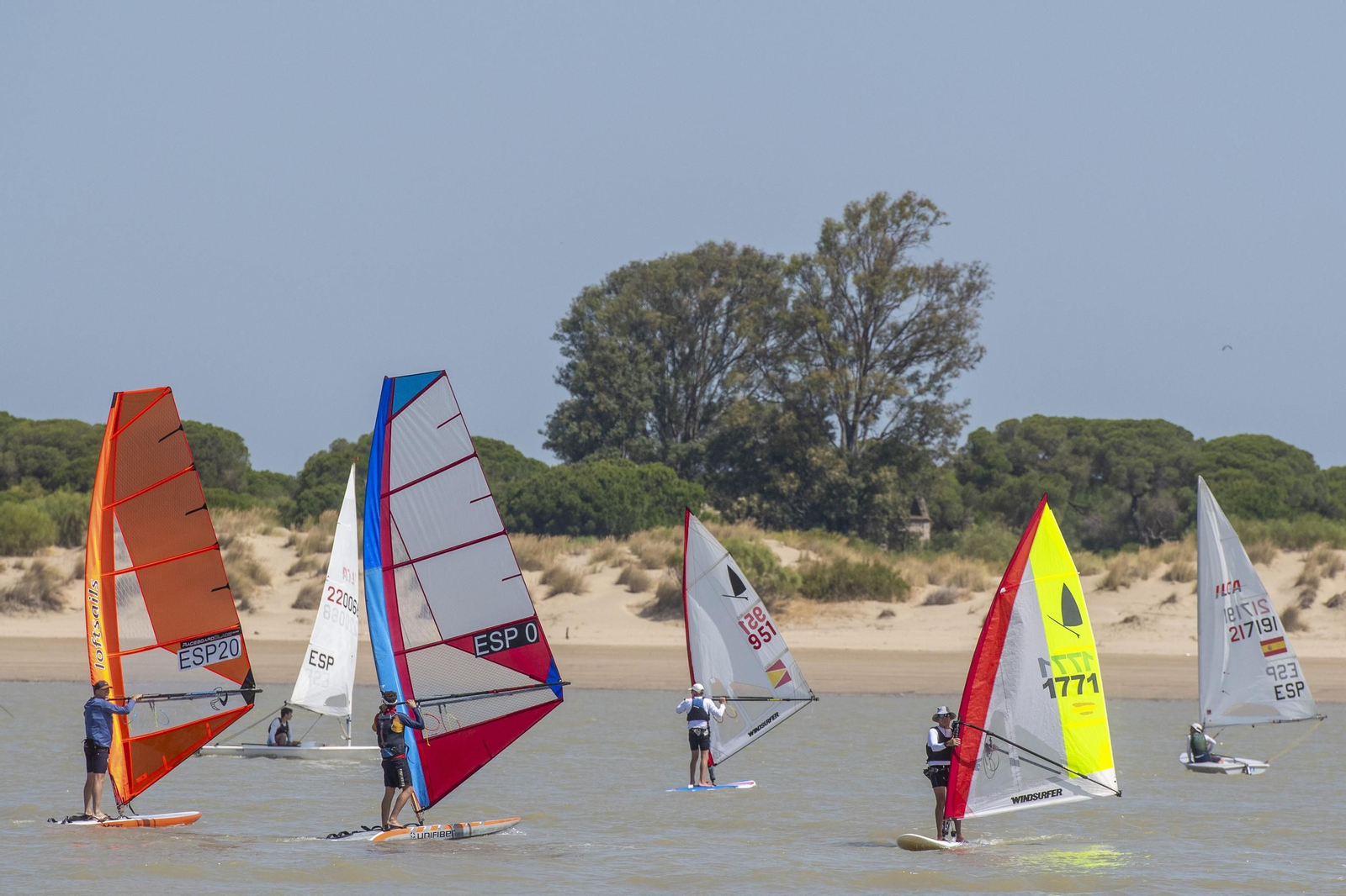 Las espectaculares fotos del Ascenso a Vela del Guadalquivir
