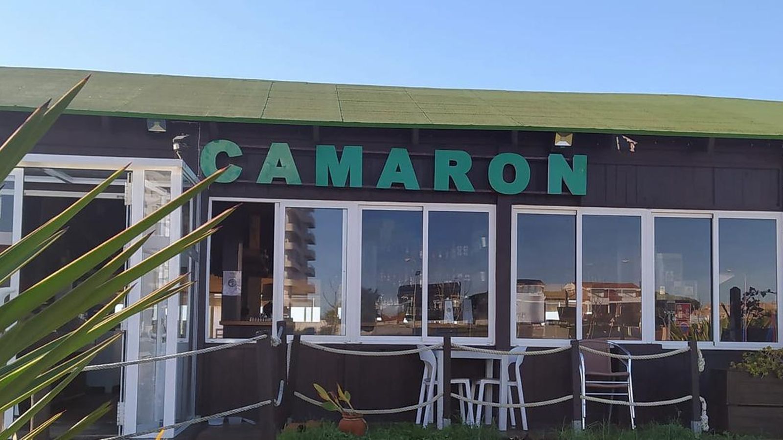 Exterior del restaurante Camarón