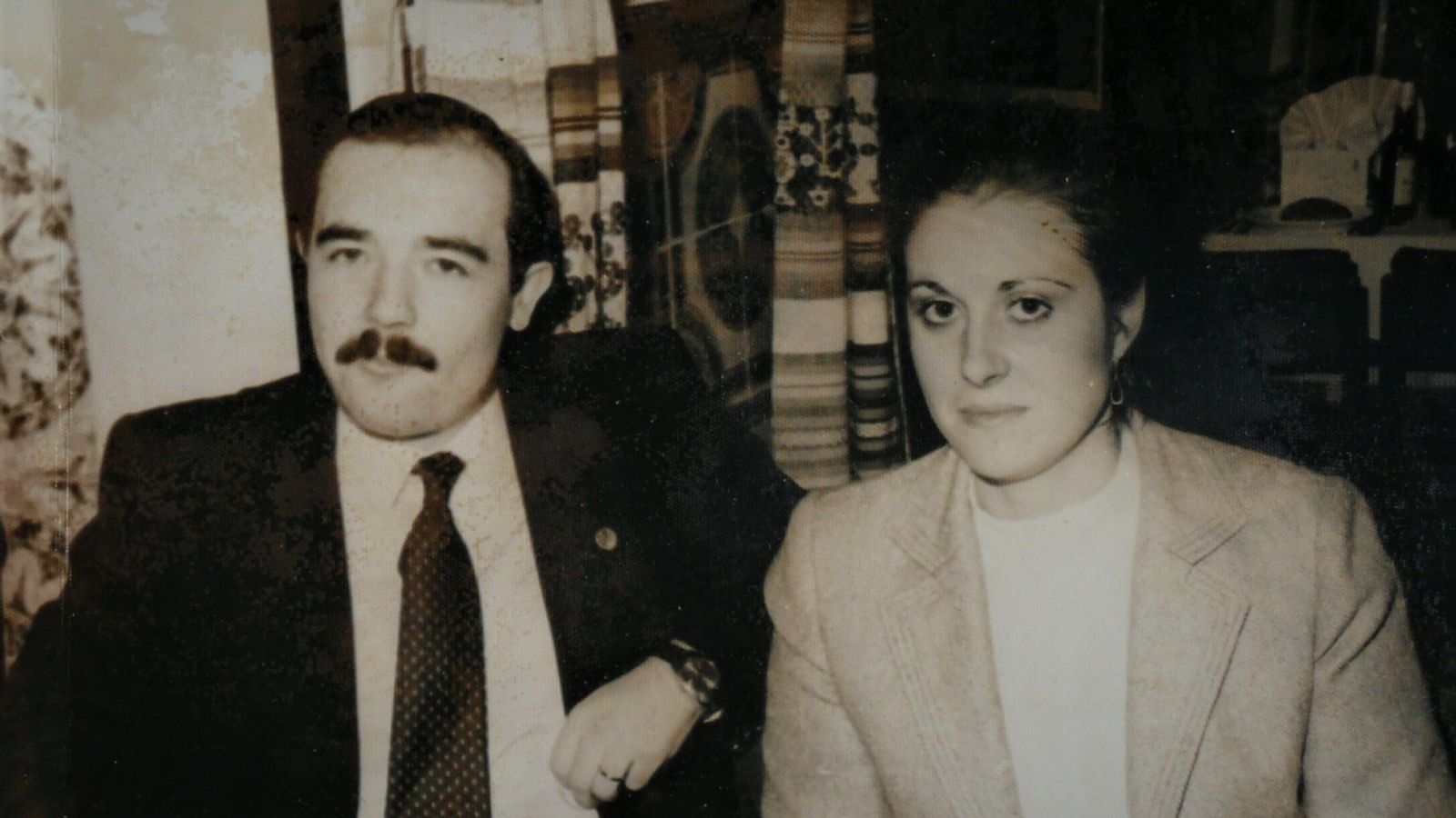 Con su esposa Ana María en los años ochenta