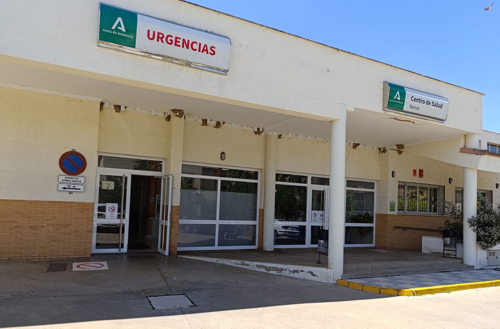 Vista del centro de salud de Nerva.