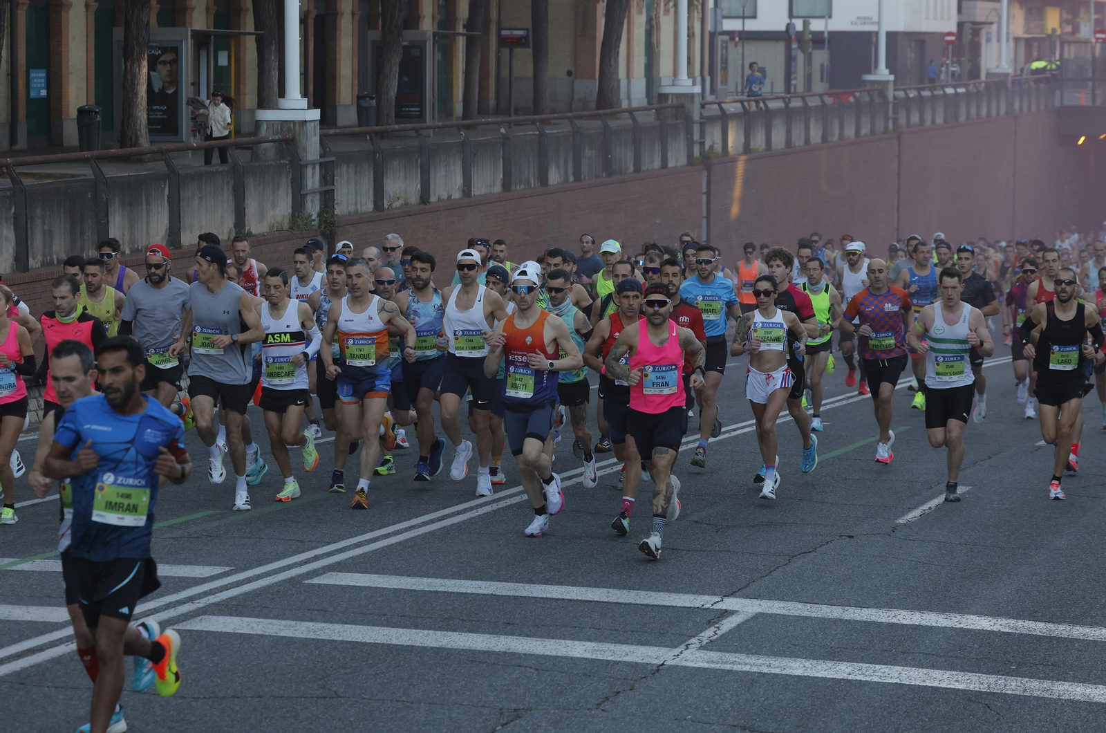 Búscate en el Zurich Maratón de Sevilla 2025