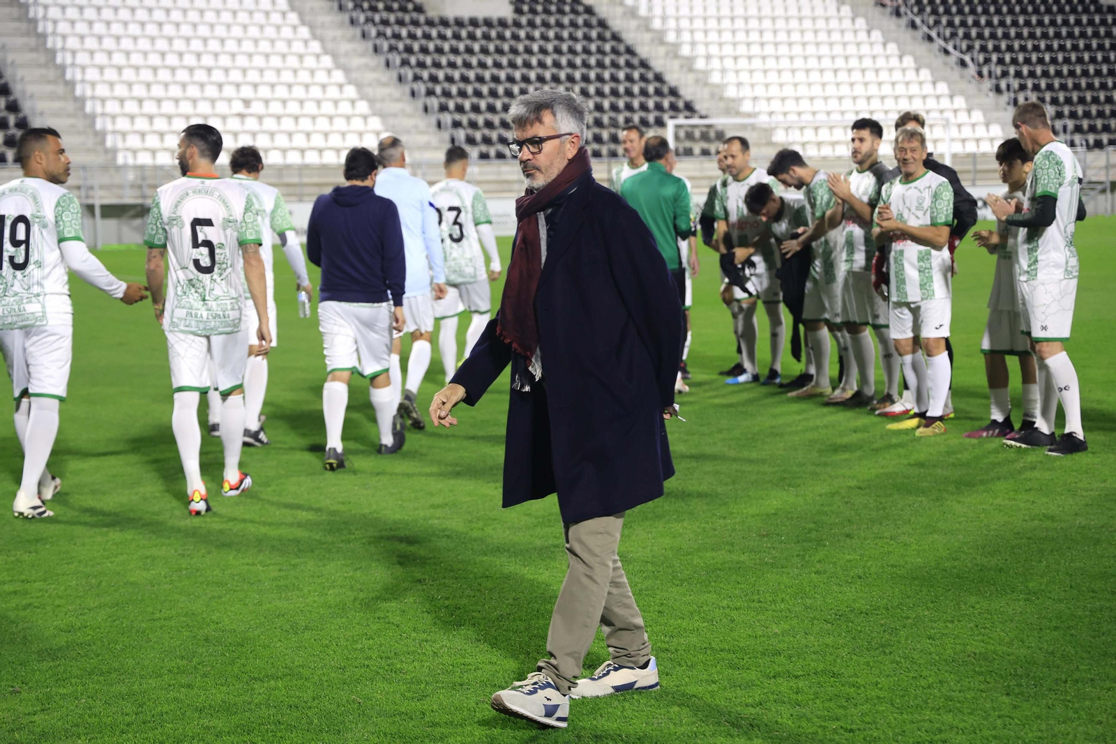 Las fotos del homenaje al ex jugador de la Balona Edu Mena en La Línea
