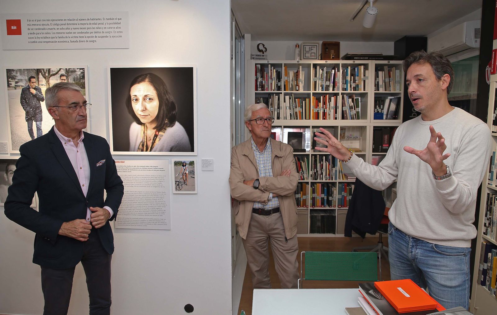 La UFCA  muestra la exposición de Sofía Moro a la Asociación de la Prensa del Campo de Gibraltar