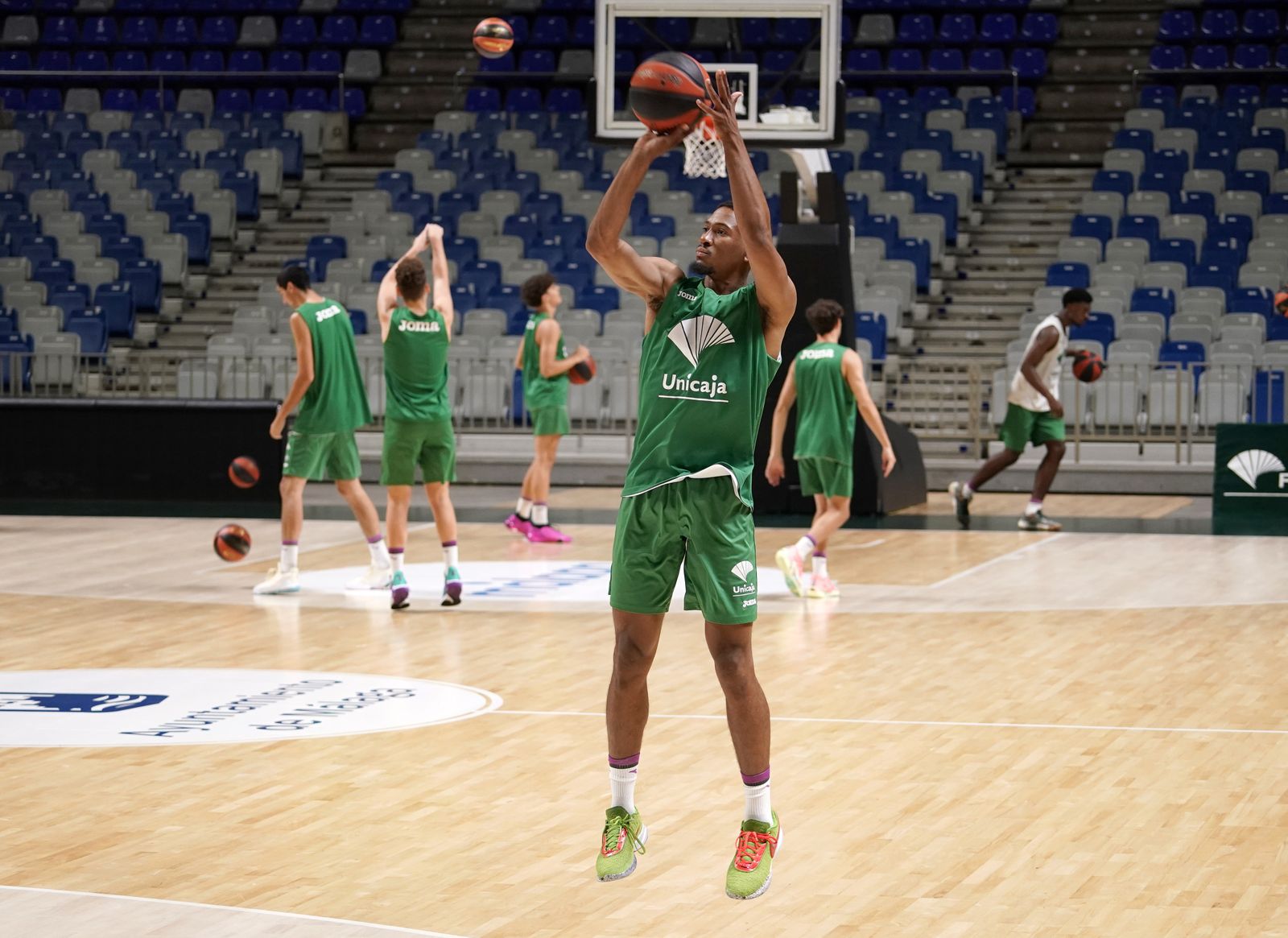 El Unicaja 2023/24 ya trabaja sobre la pista