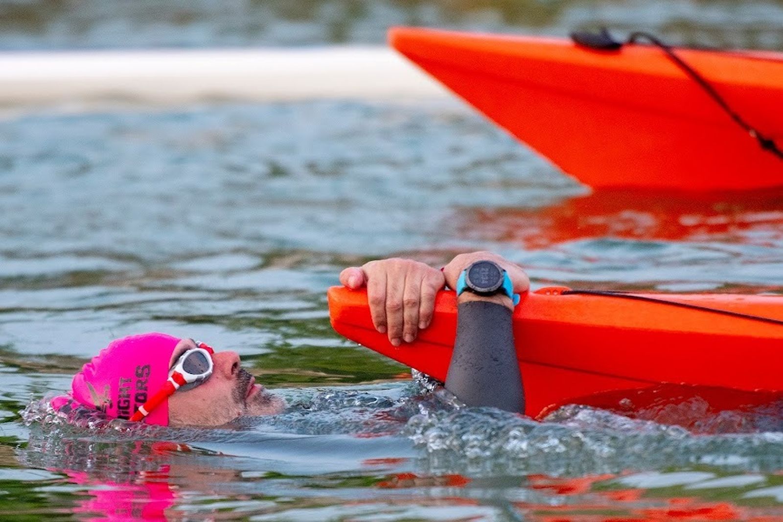 Triatlón a lo largo del Guadalquivir a beneficio de la Fundación Vicente Ferrer