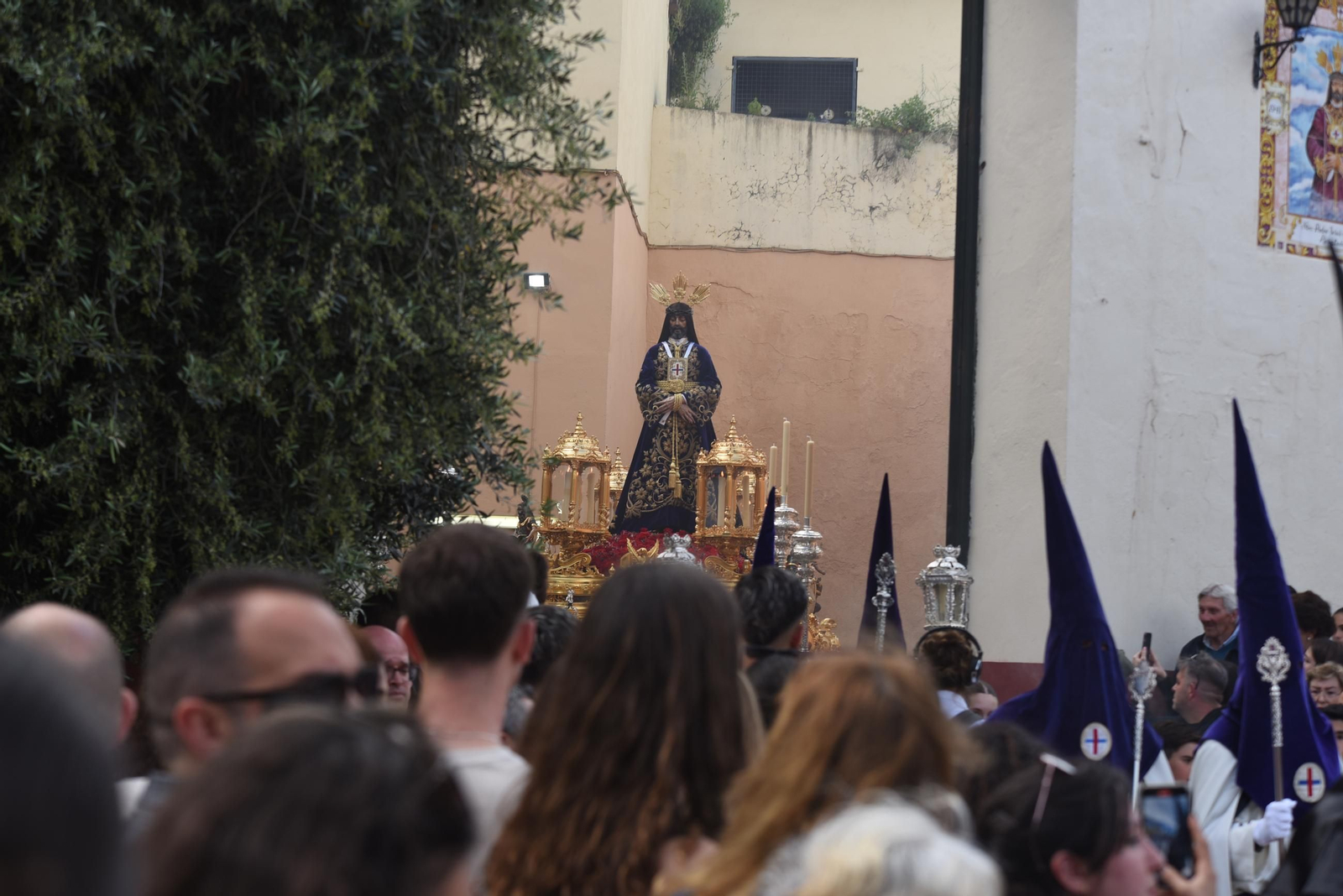 La procesión del Rescatado en este Domingo de Ramos de Córdoba, en imágenes