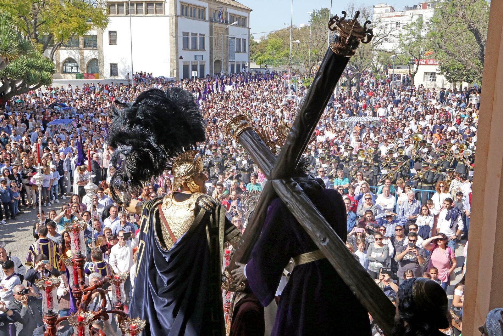 Imágenes del Lunes Santo en Jerez