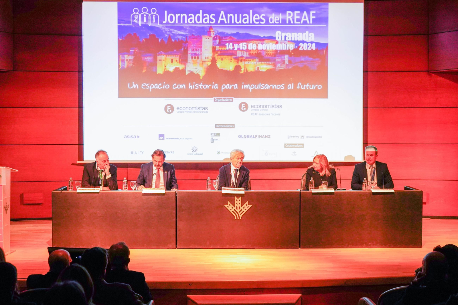 Momento de la inauguración de las Jornadas Anuales del Consejo General de Economistas de España.