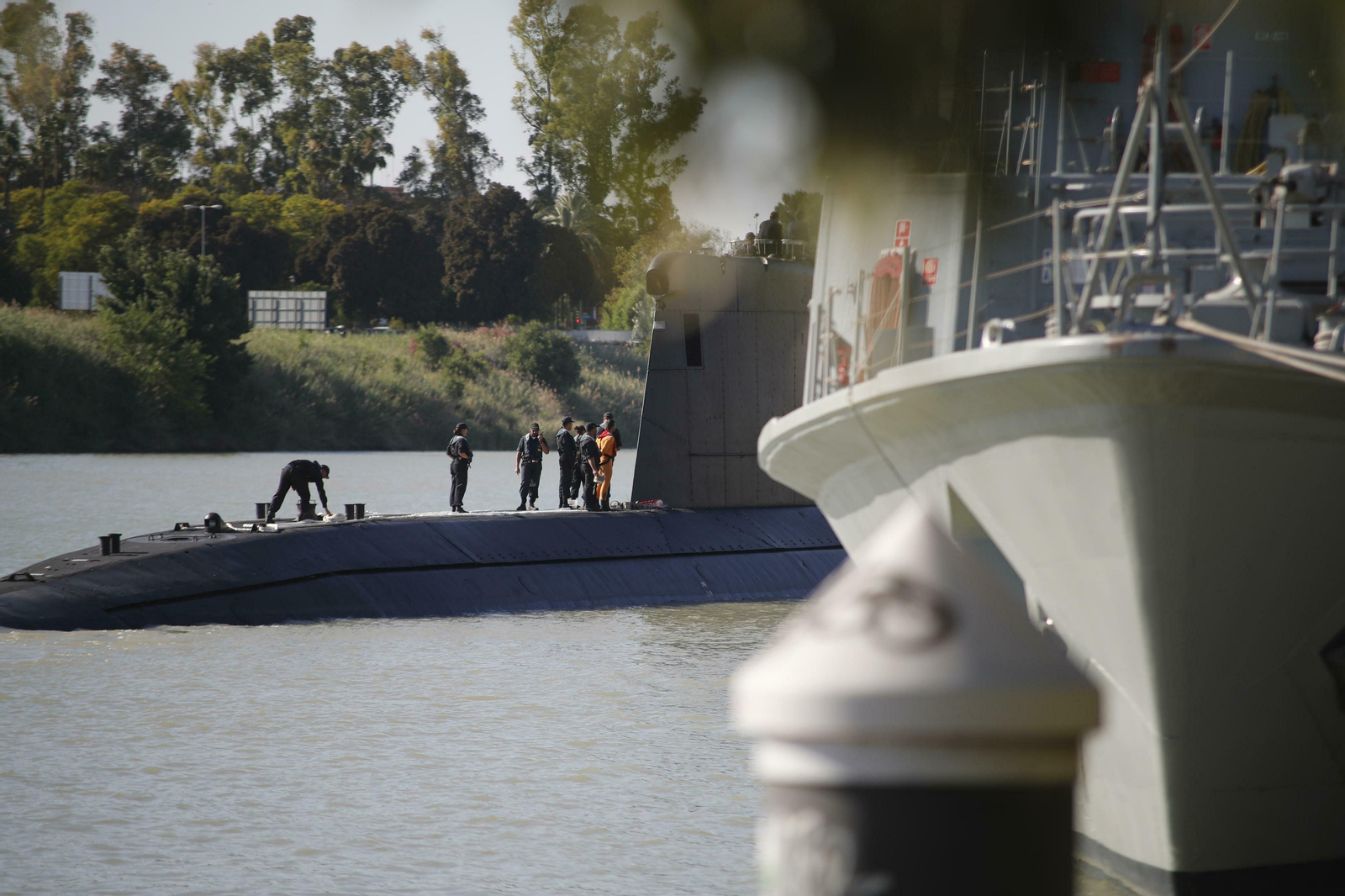 Las mejores fotos de la llegada del submarino 'Tramontana' a Sevilla