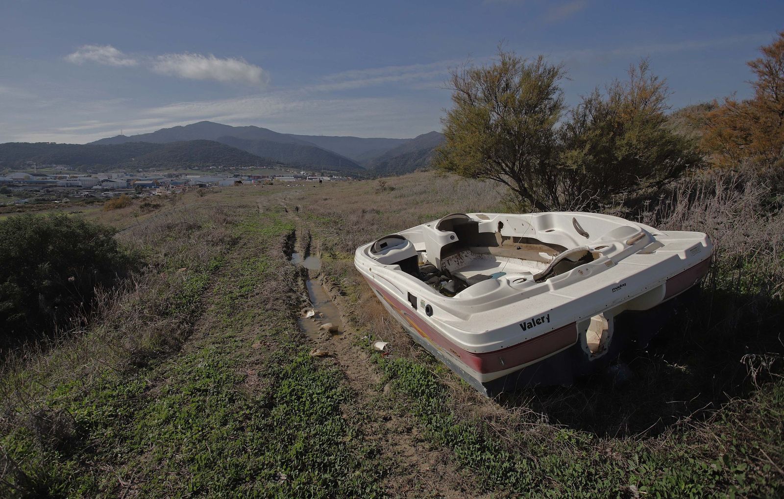 Fotos de los vertederos y escombreras ilegales en la zona de Alamillos Oeste en Algeciras