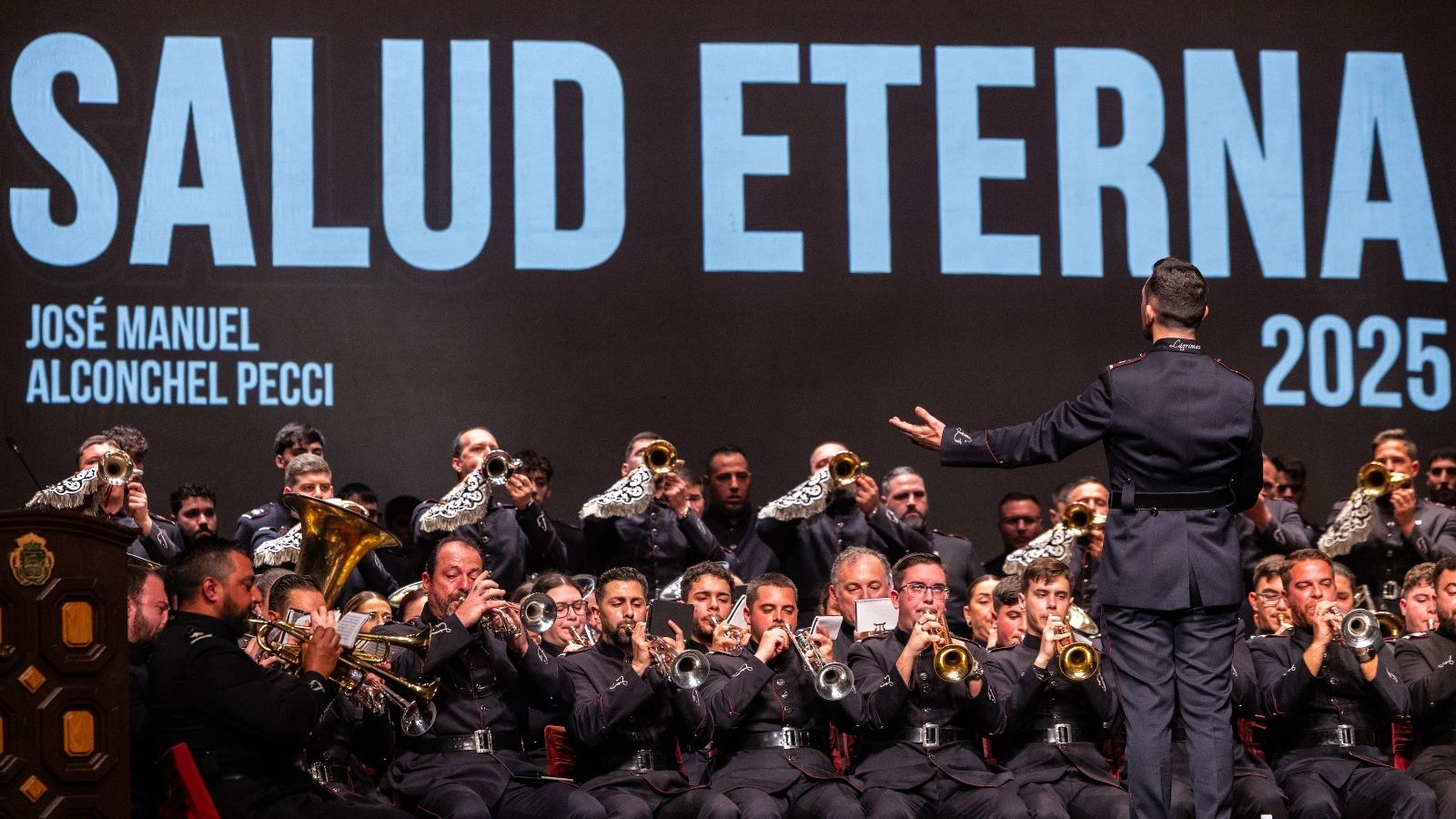 Concierto de Lágrimas de Dolores en el Teatro de las Cortes de San Fernando