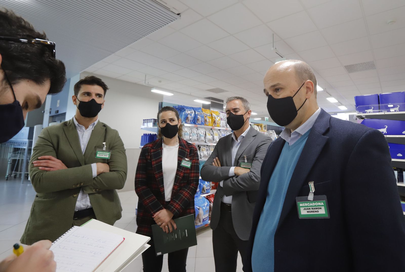 Imágenes de las mejoras del Mercadona de La Palma del Condado para el ahorro energético