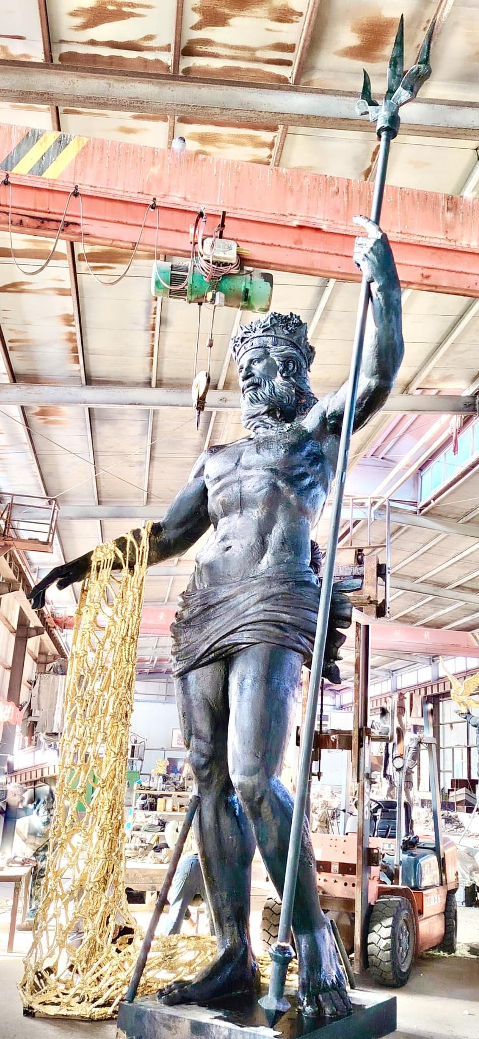 Escultura completa de 'Neptuno' de Ginés Serrán