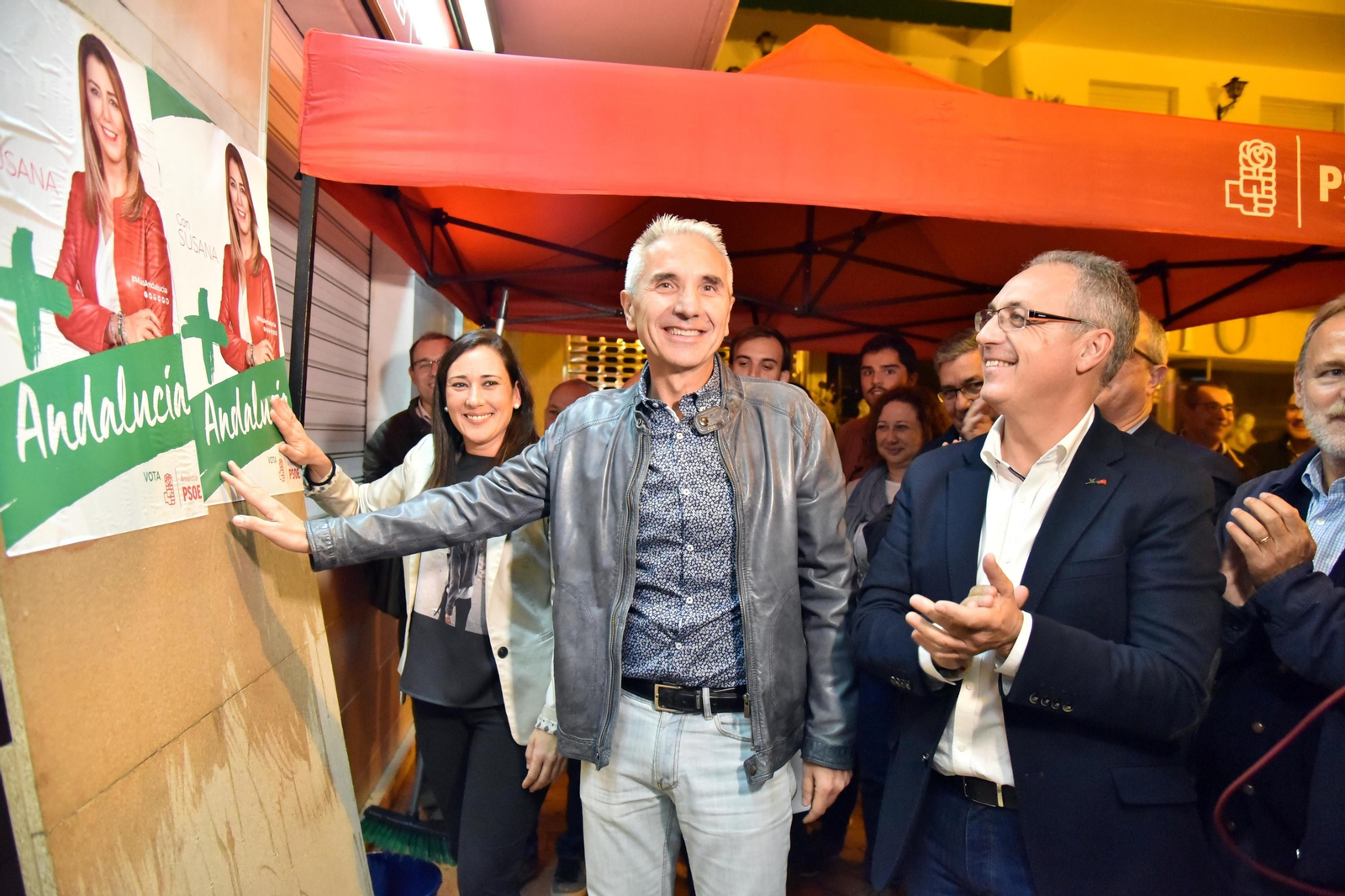 Miguel Ángel Vázquez, junto a Rocío Arrabal y Juan Lozano en la sede del PSOE