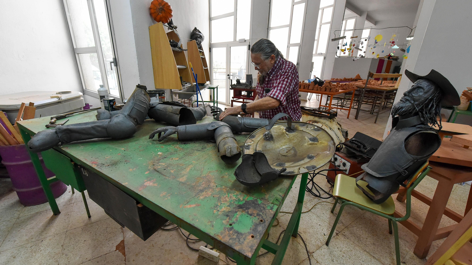 Las fotos de la restauración del Quijote de la Escuela de Arte de Algeciras