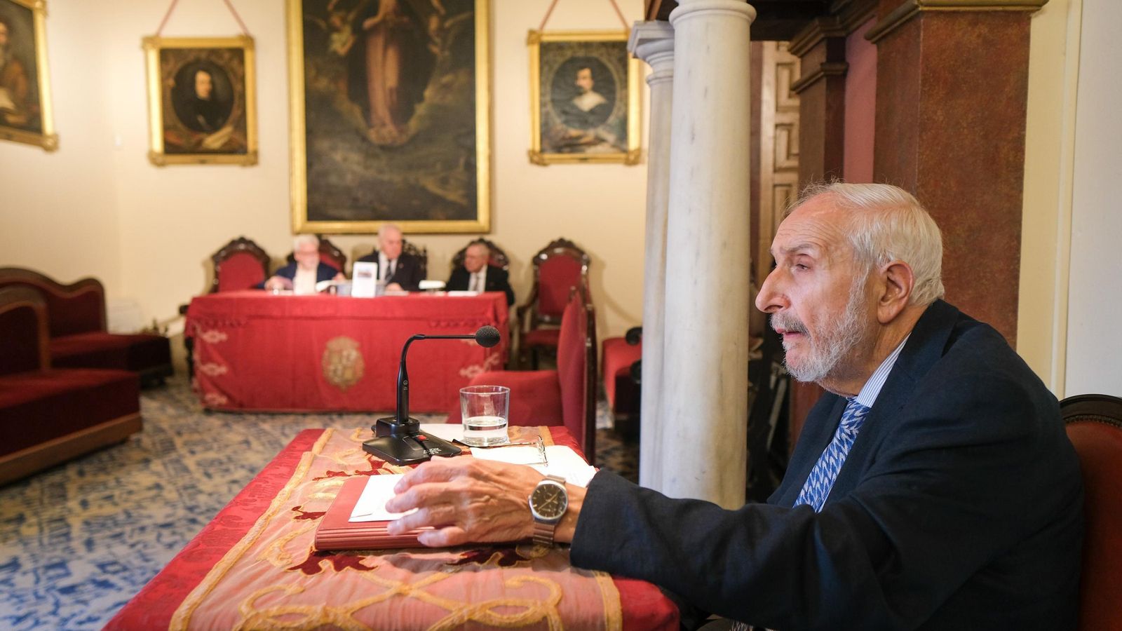 José García-Tapial durante la presentación del libro.