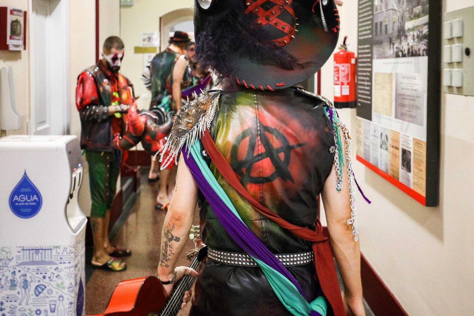 el ambiente en los camerinos del teatro