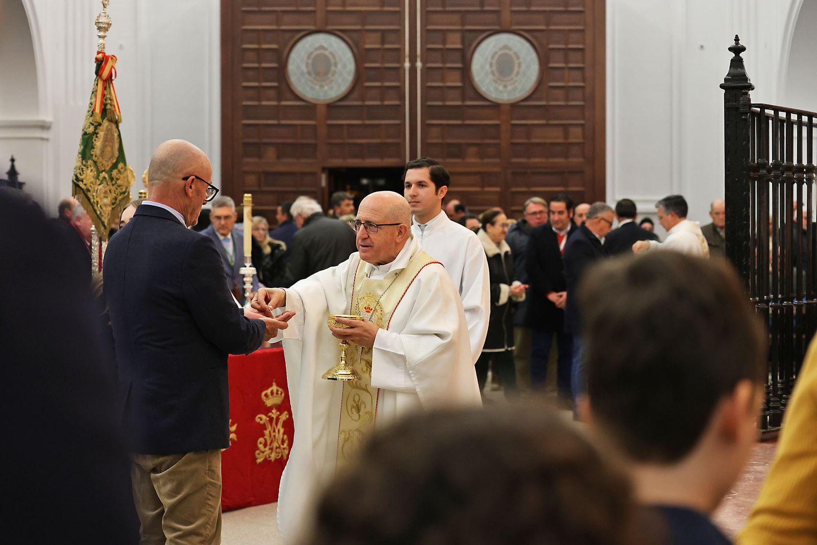 Sabatina y Bendición de nuevos atributos para la Virgen del Rocío