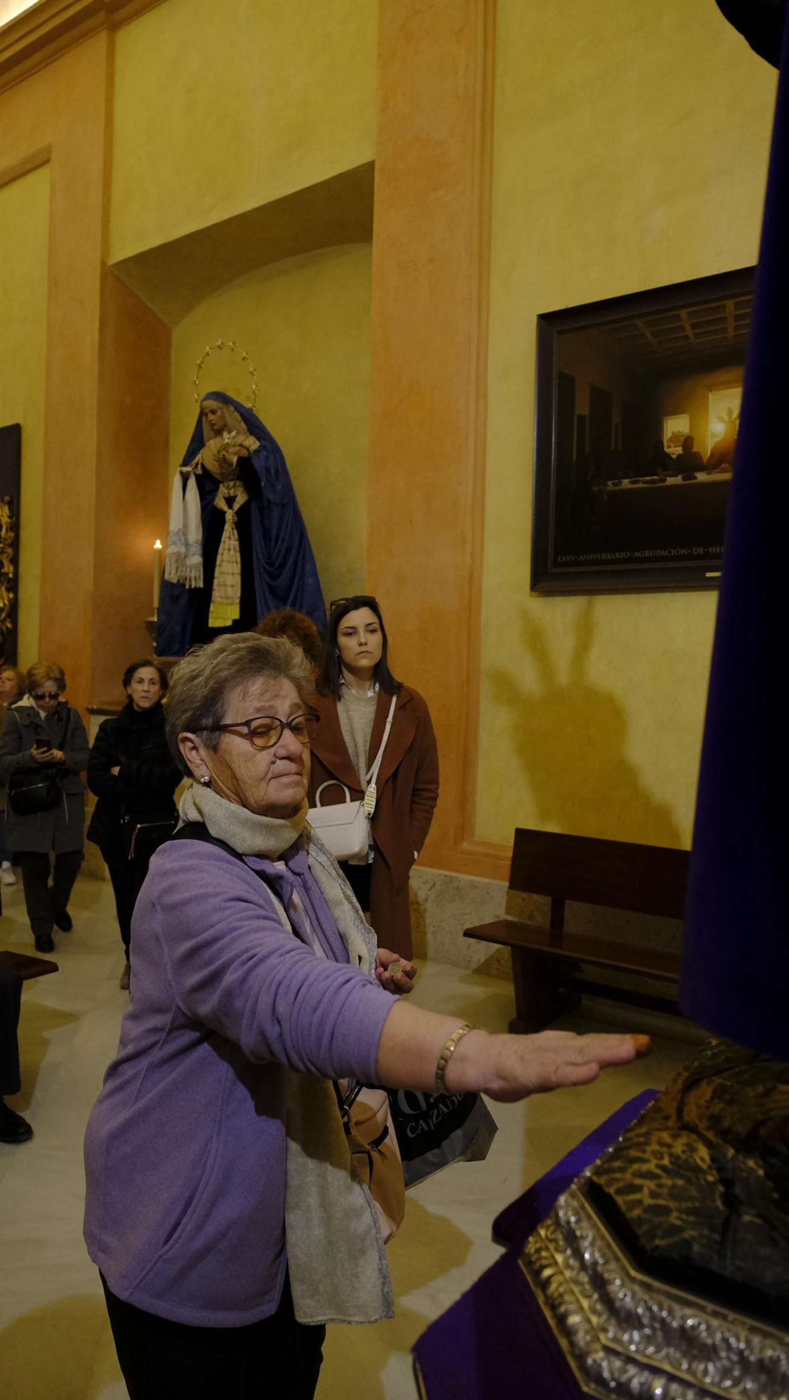 Imágenes del Besapiés de Jesús Cautivo de Medinaceli, en la Catedral de Almería