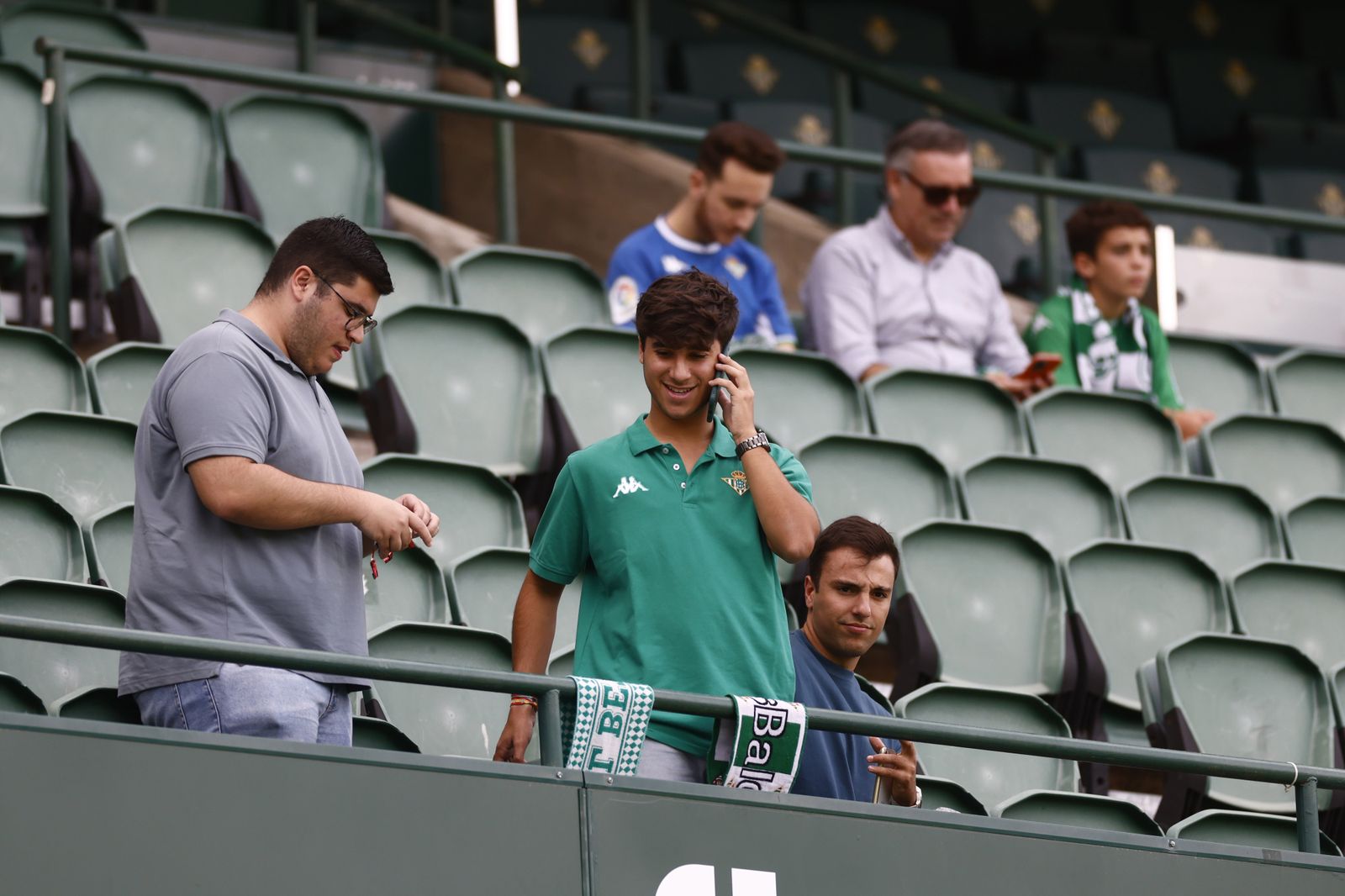Búscate en las fotos del Betis-Atlético de Madrid