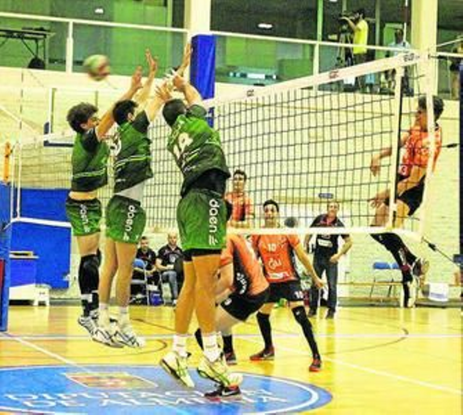 La eliminatoria está igualada a dos triunfos.