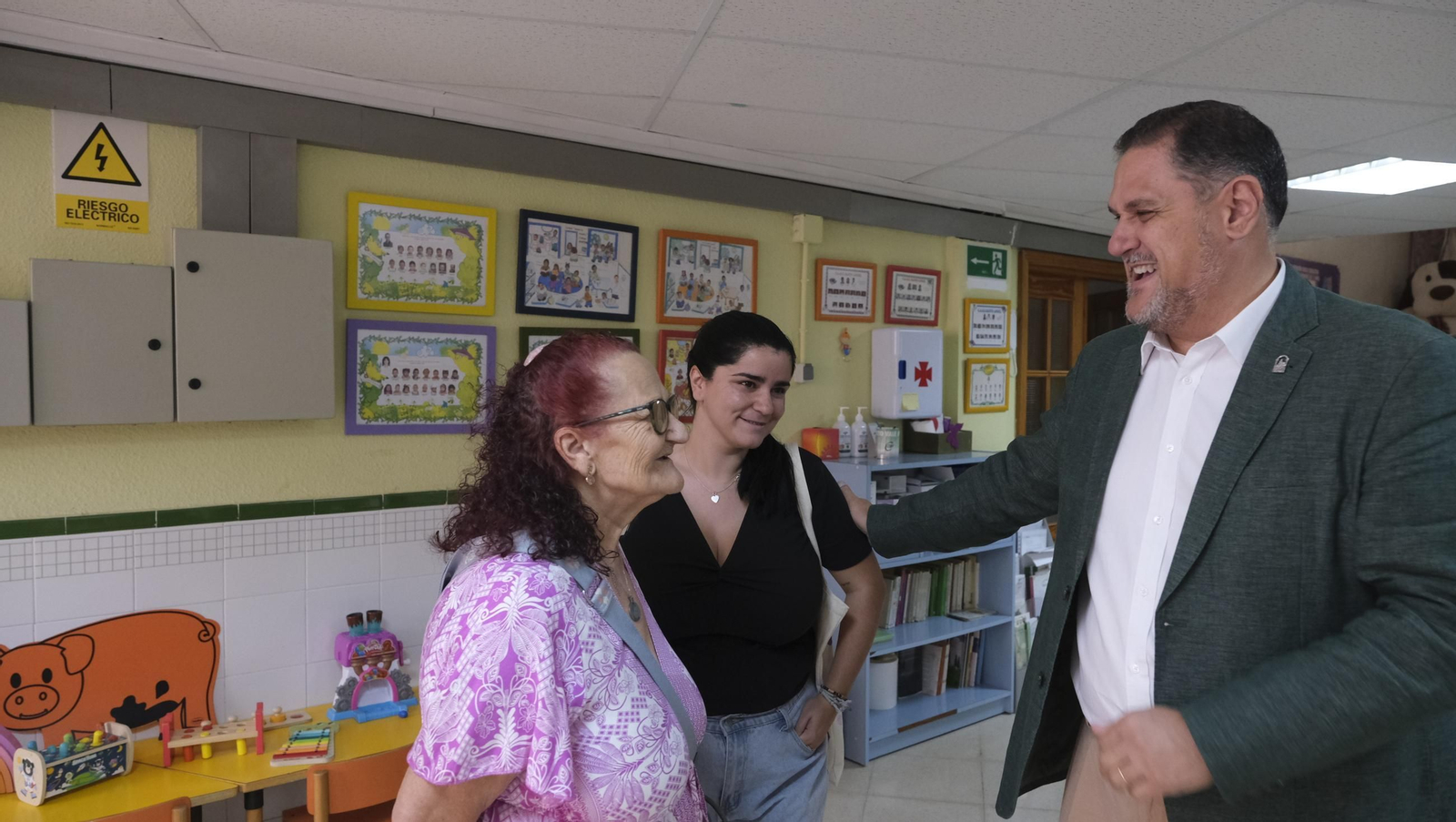 Inauguración del curso escolar infantil en el centro Santo Ángel de la Guarda, en imágenes