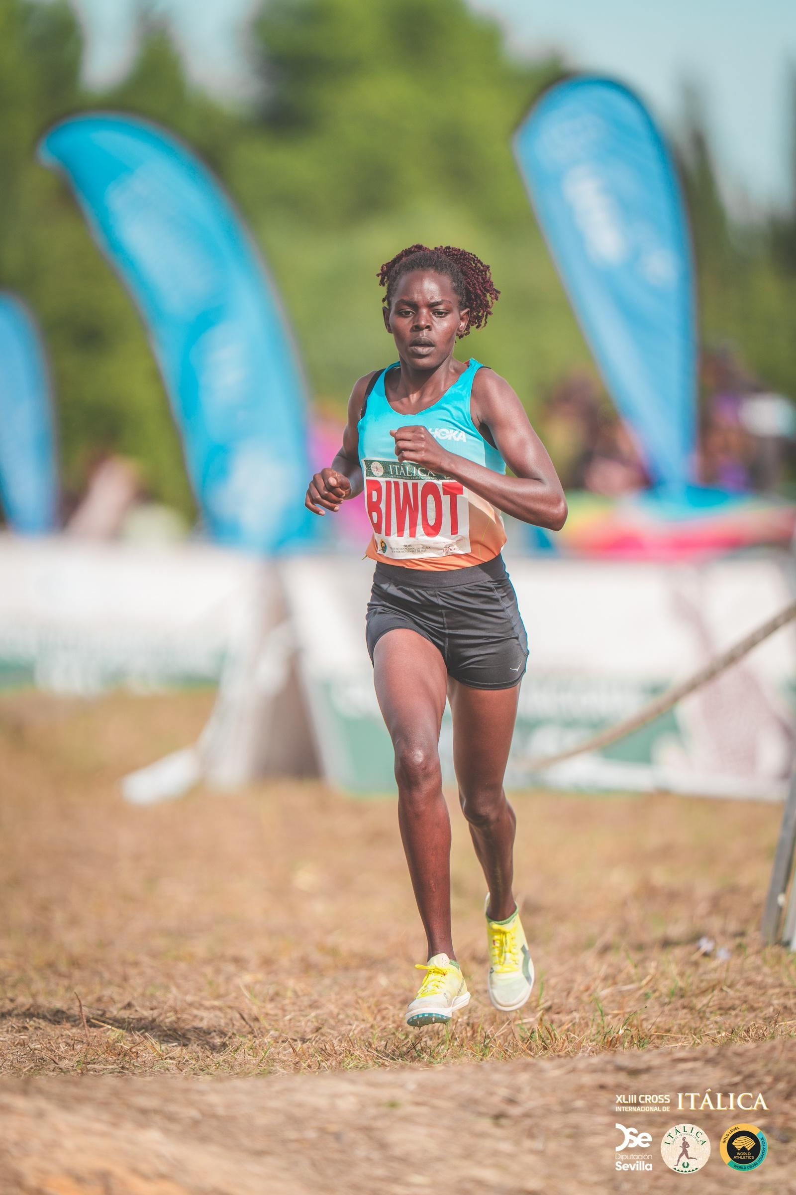 Búscate en las fotos del Cross de Itálica 2025 | 11