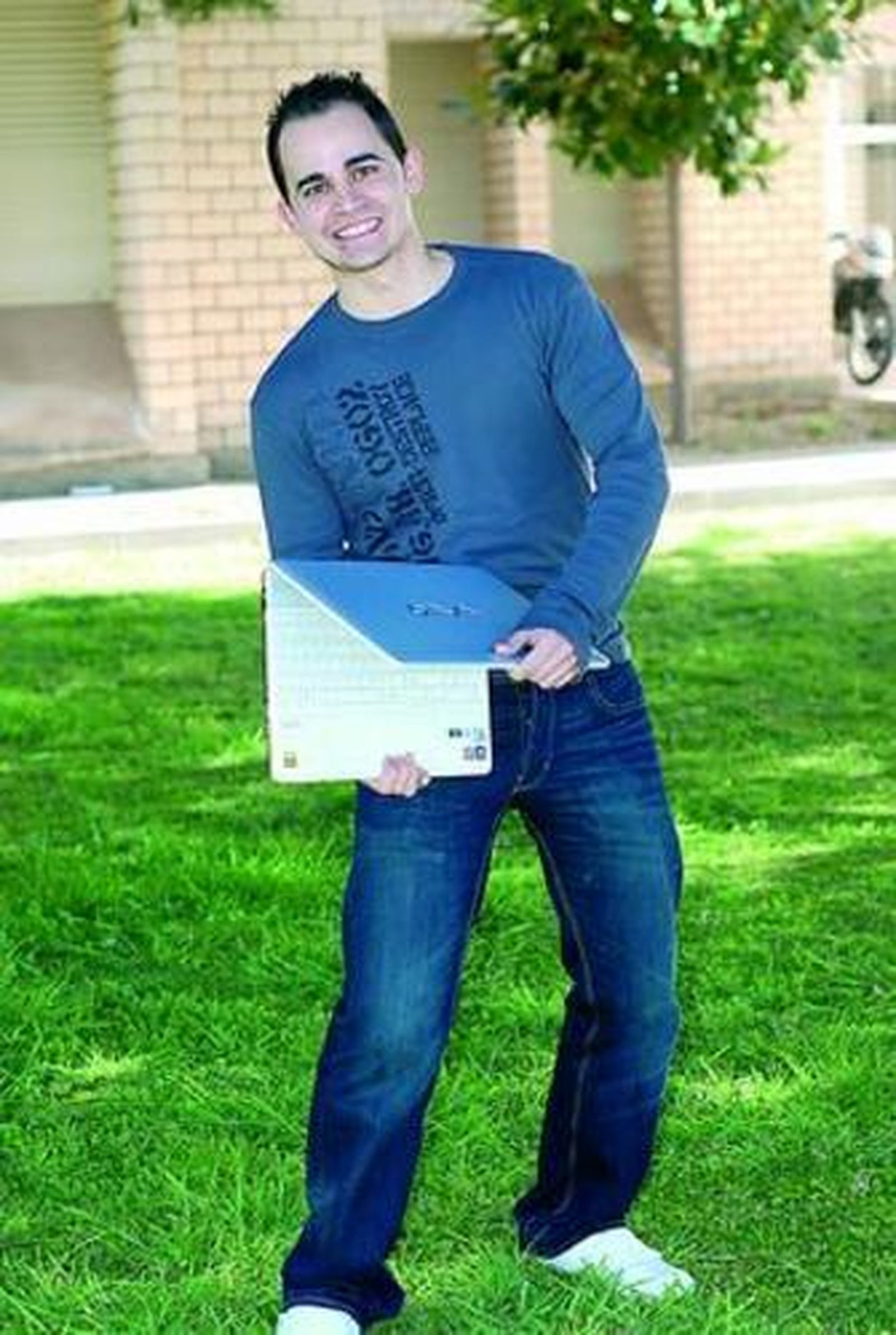 "La UAL ha patentado nuestro 'GPS' de ayuda a discapacitados"