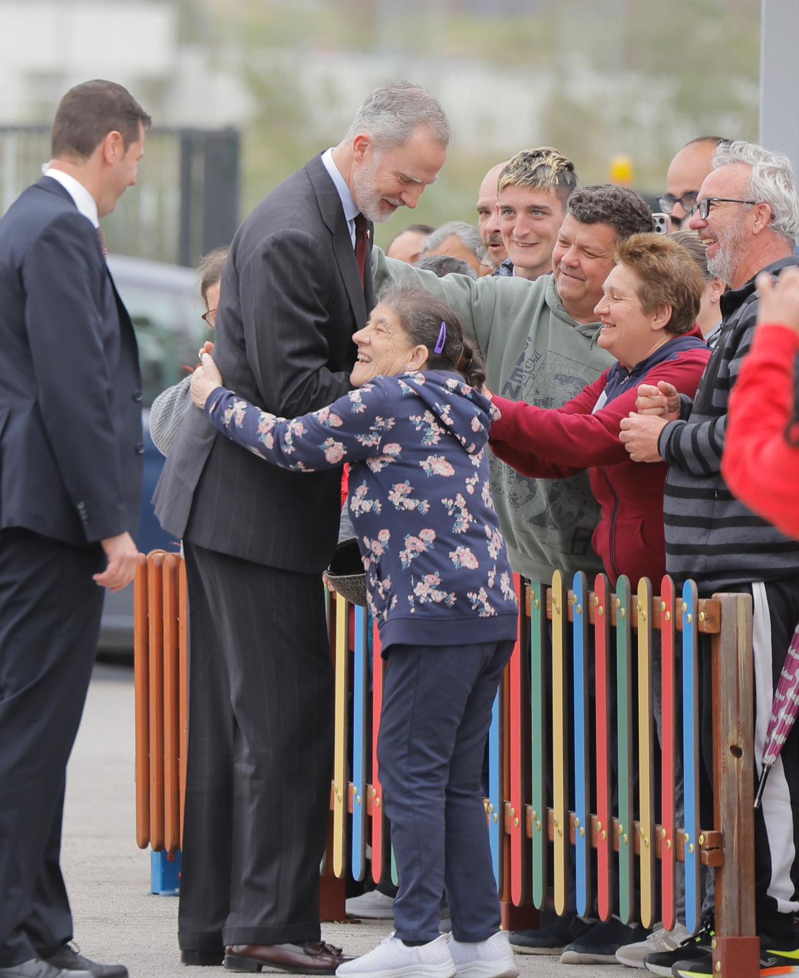 La visita de Felipe VI al centro ASPACE Sevilla, en imágenes