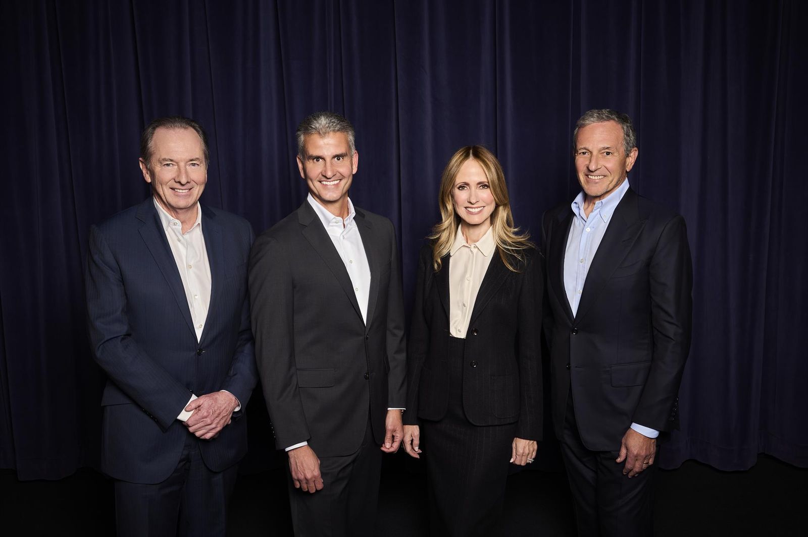 James Gorman, Josh D'Amaro, Dana Walden y Bob Iger.