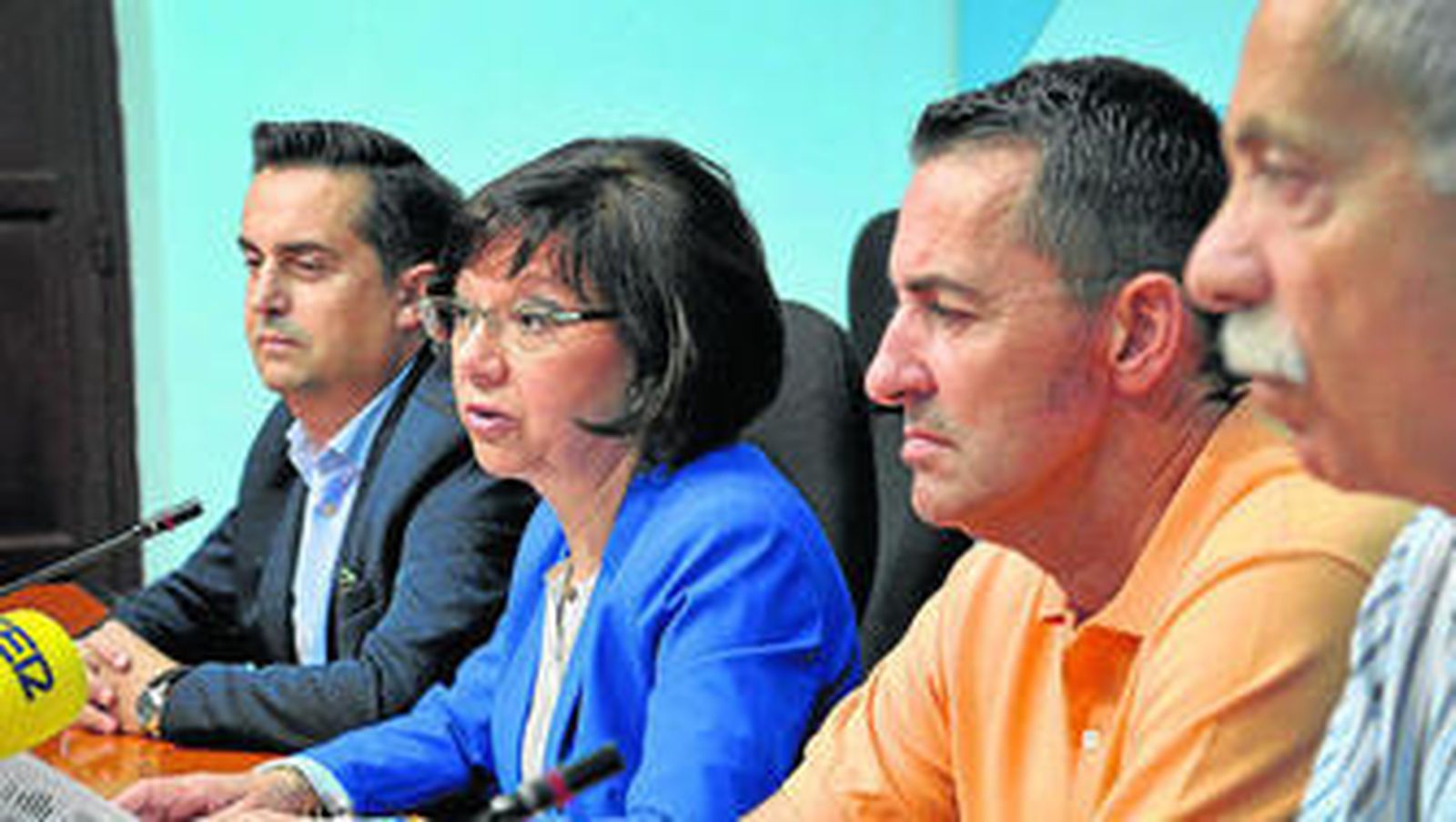 Juan Pedro Orellana, junto a Carmen Collado en el acto de presentación de la iniciativa celebrado ayer.