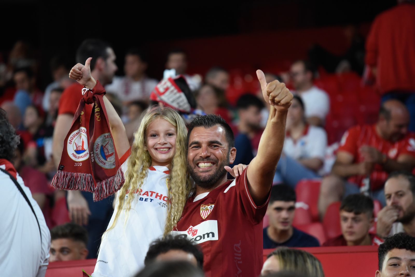 Búscate en la celebración del Sevilla, en el Sánchez-Pizjuán