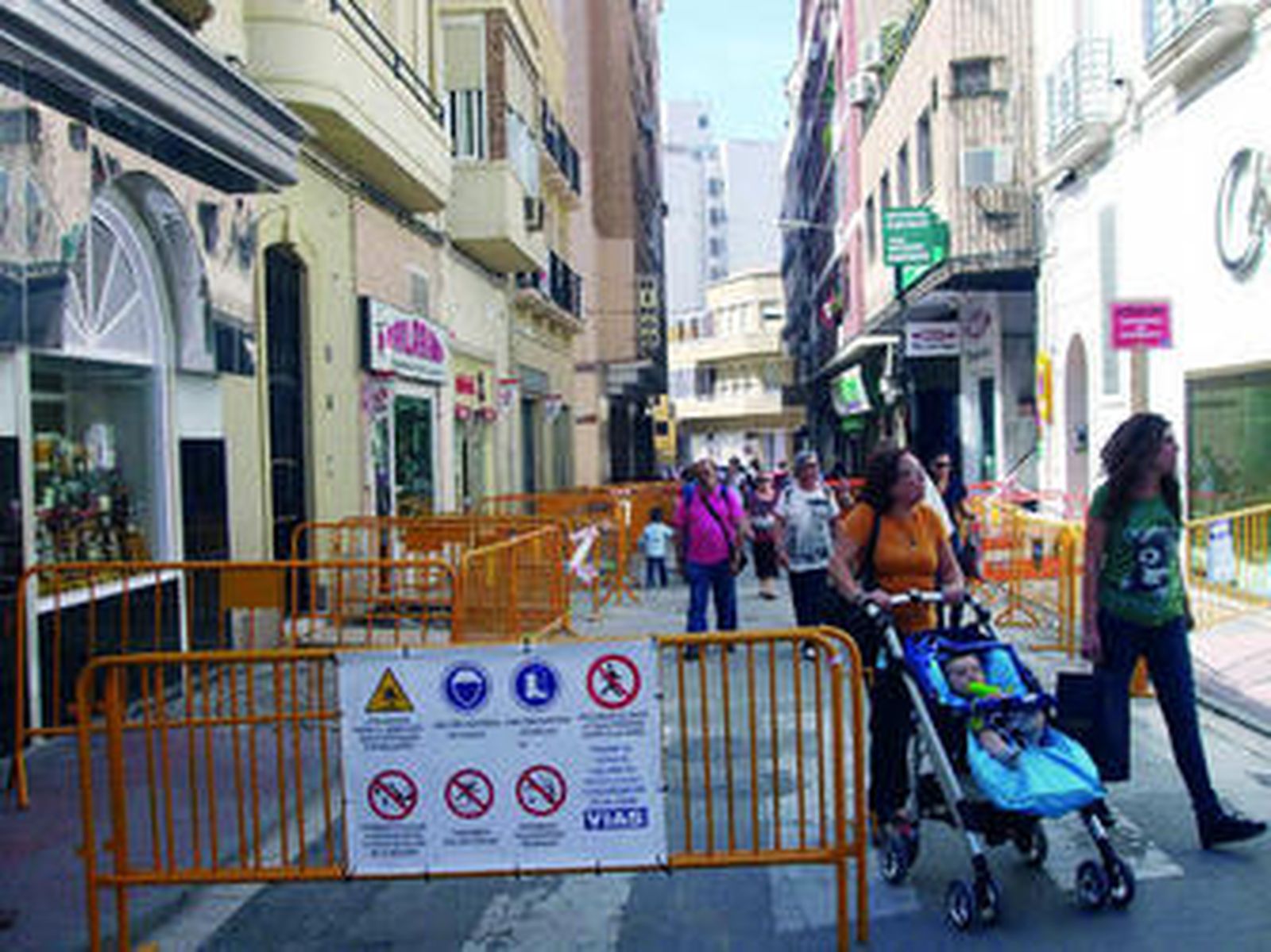 Los comerciantes han notado más afluencia de clientes durante las obras que han cortado el tráfico.