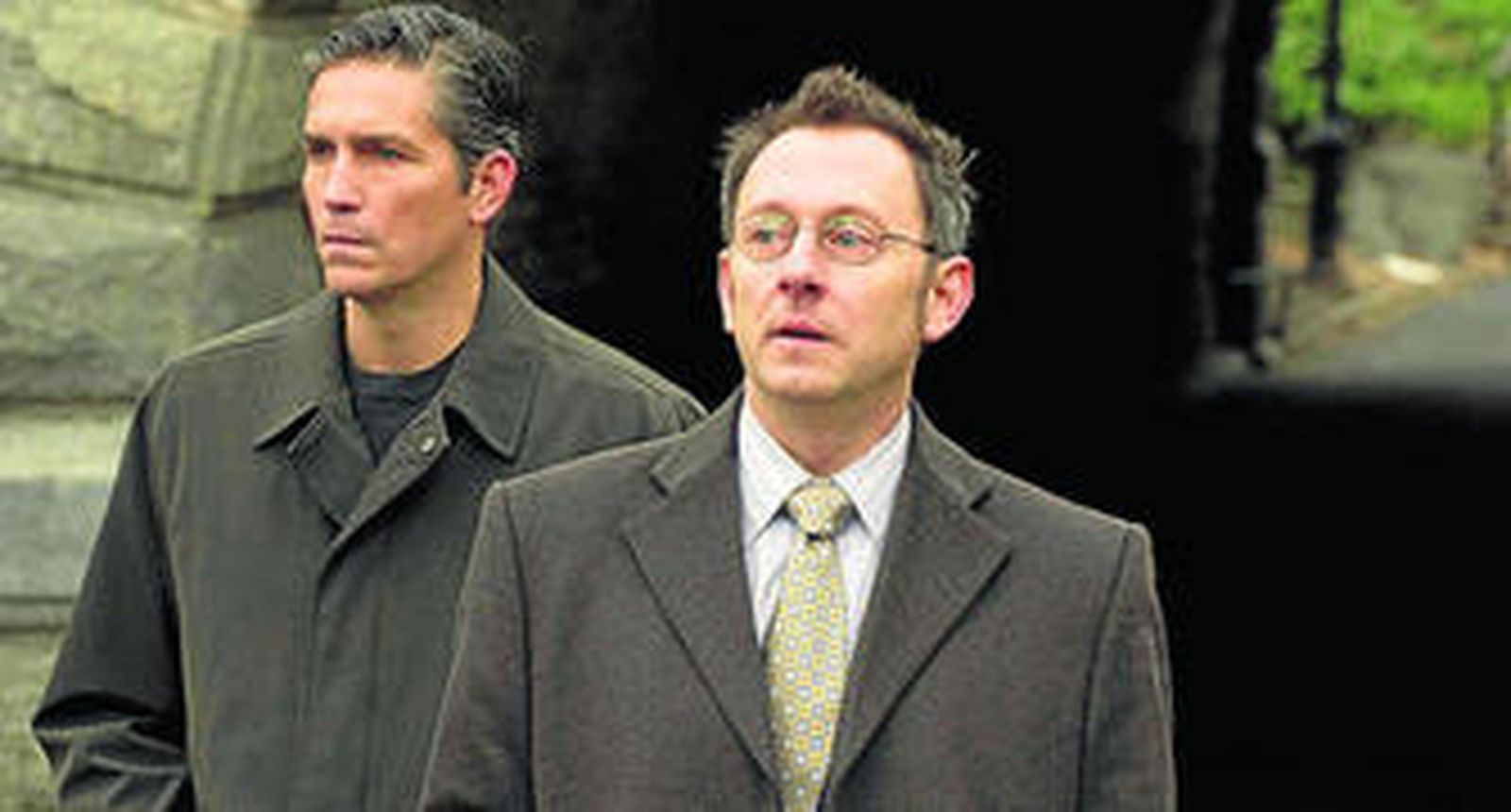 Jim Caviezel y Michael Emerson, actores protagonistas de 'Vigilados'.