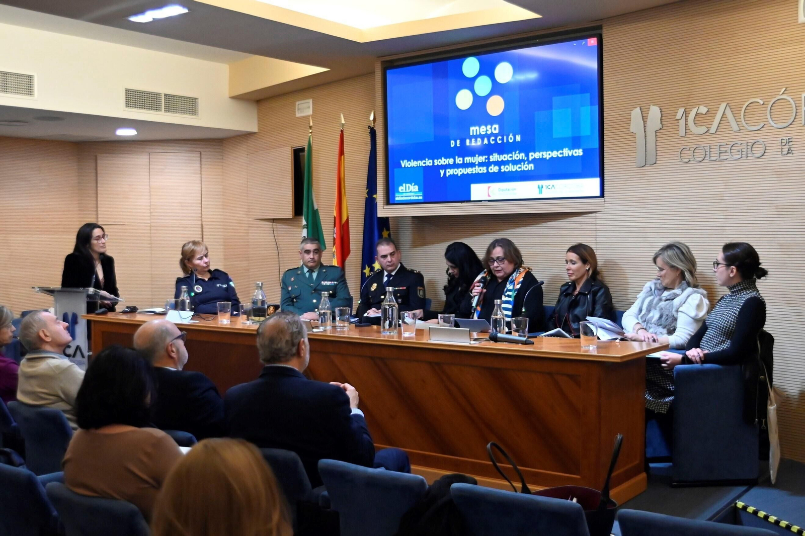Mesa de redacción sobre violencia de género de El Día Mesa de redacción sobre violencia de género de El Día