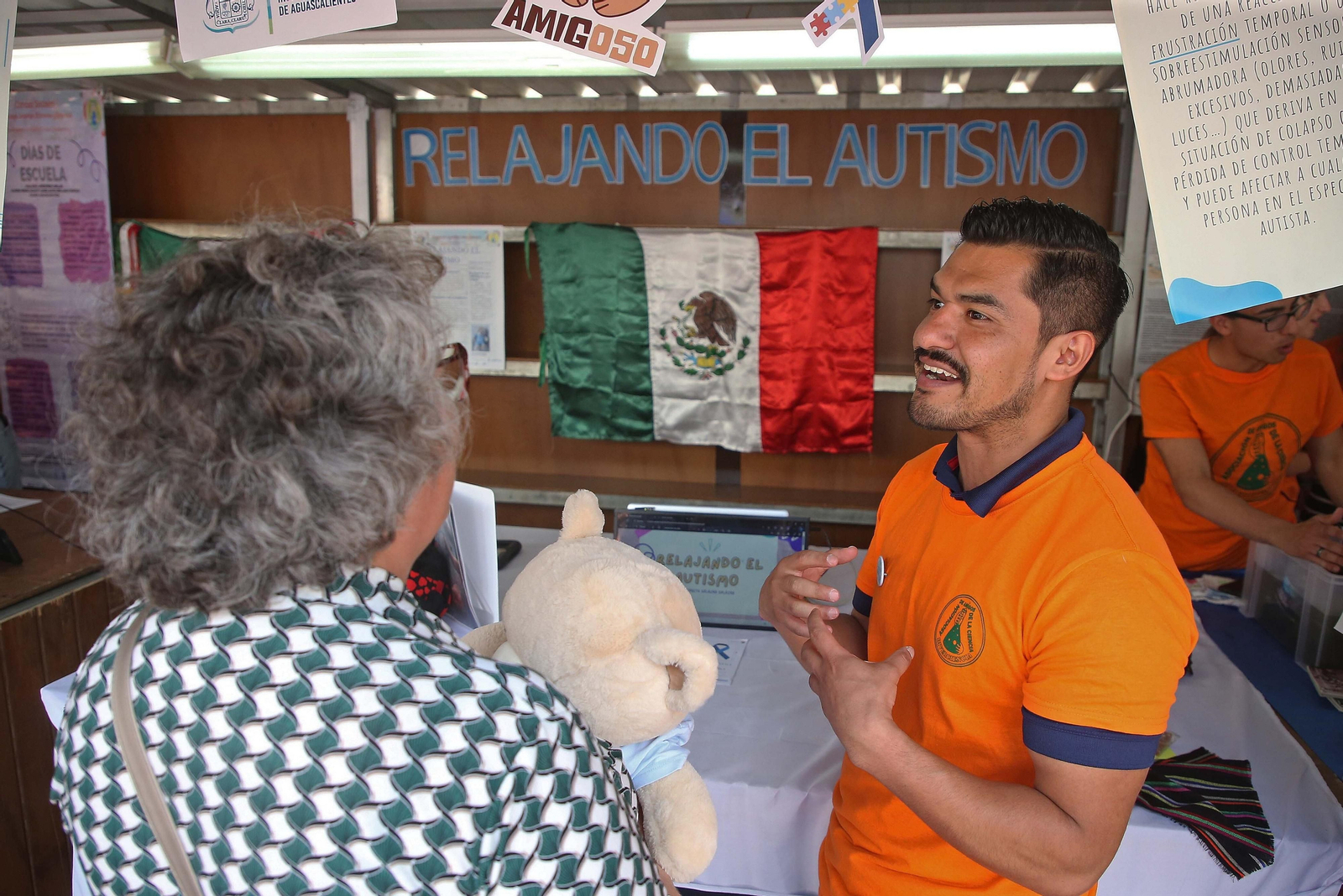 Fotos de la primera jornada de Diverciencia 2023 en Algeciras