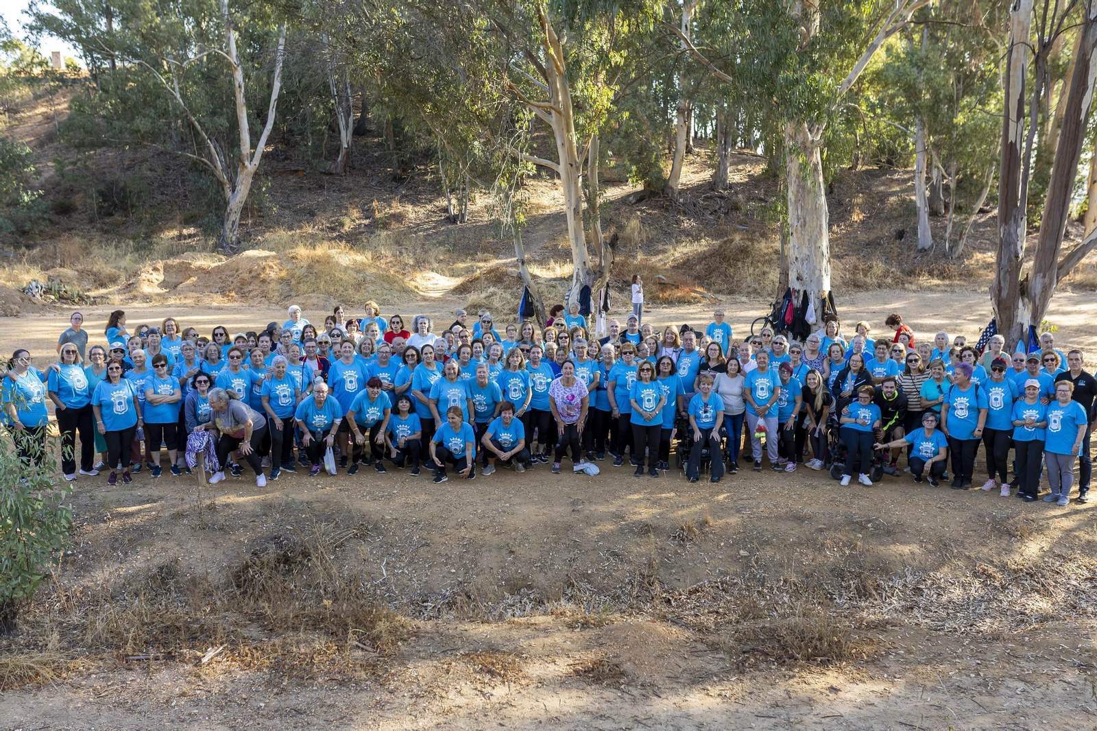 La alcaldesa con los participantes.