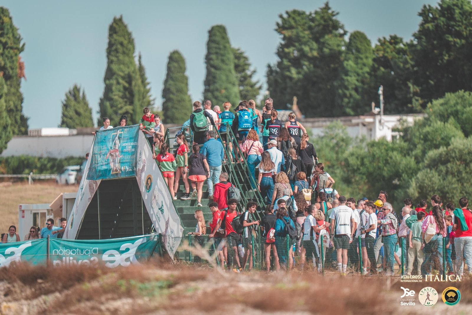 Búscate en las fotos del Cross de Itálica 2025 | 2