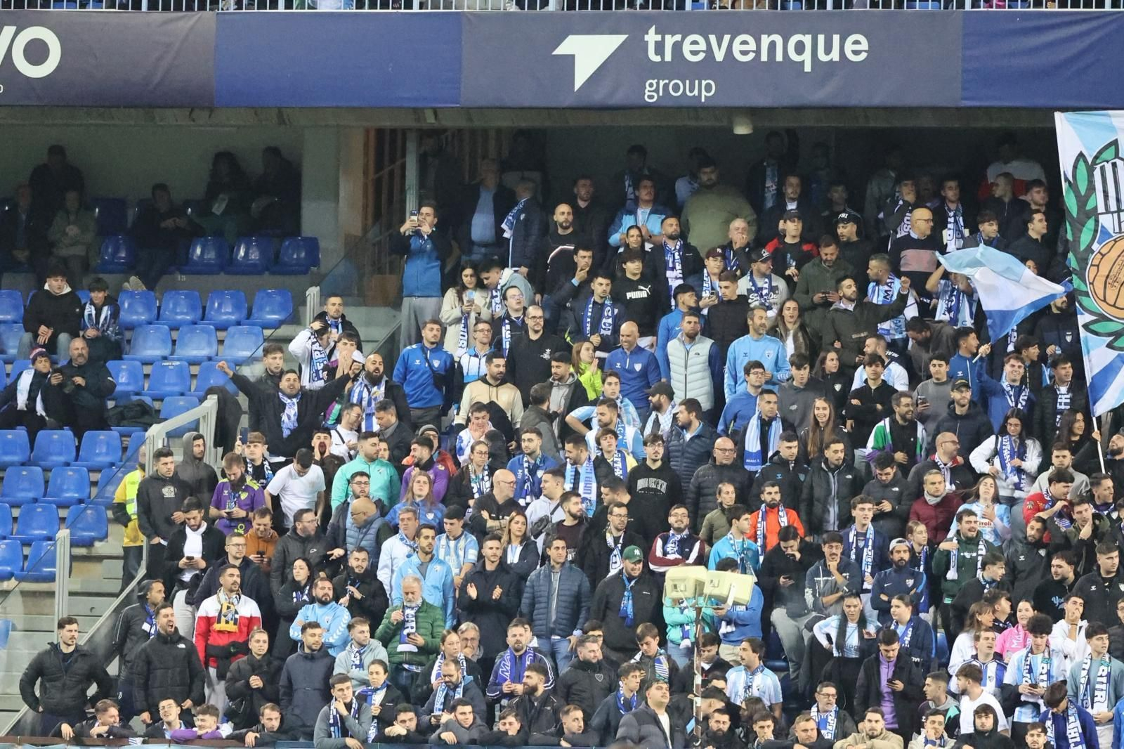 Búscate en las gradas de La Rosaleda en el Málaga CF-Zaragoza