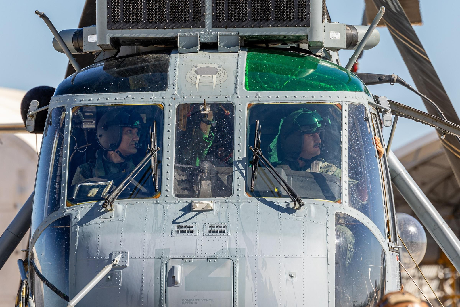 Imágenes de la Despedida del Sea King de la quinta escuadrilla