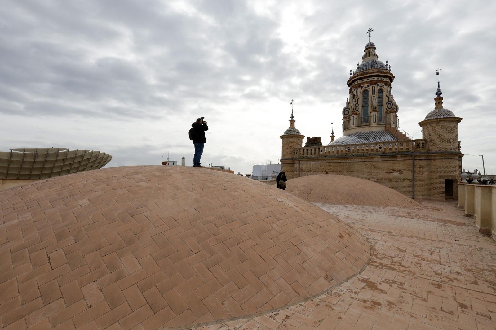 Las imágenes de la visita a las cubiertas de la Iglesia de la Anunciación