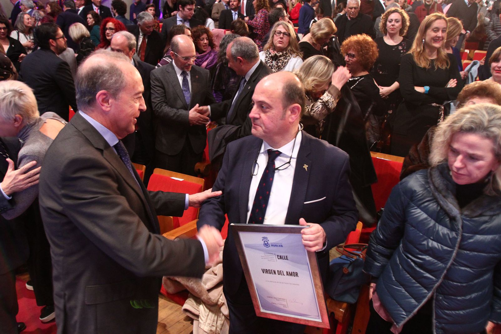 Imágenes de la entrega de las medallas de Huelva