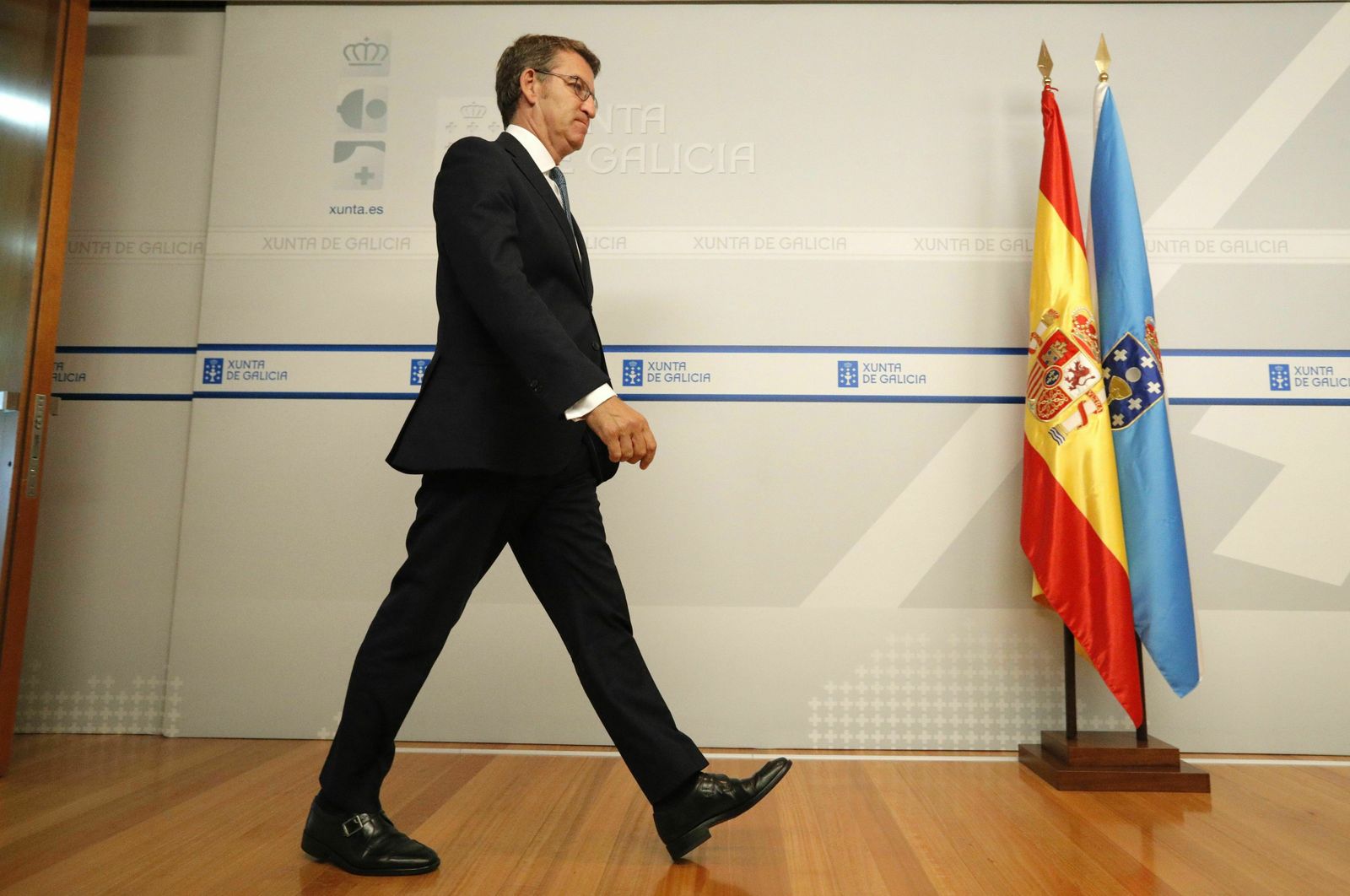 El presidente de la Xunta, Alberto Núñez Feijóo, antes de atender a la prensa.
