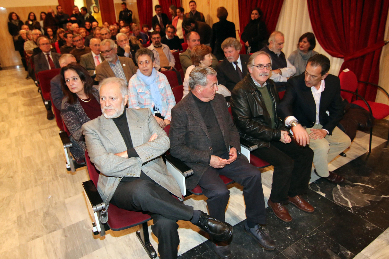 Imágenes del funeral de Andrés Ocaña.