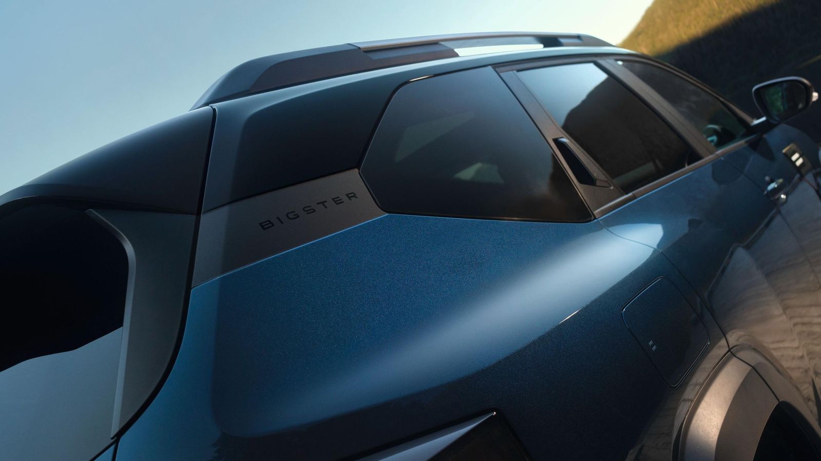 Como en el Duster, por ejemplo, las barras del techo pueden situarse tanto longitudinalmente como transversalmente.