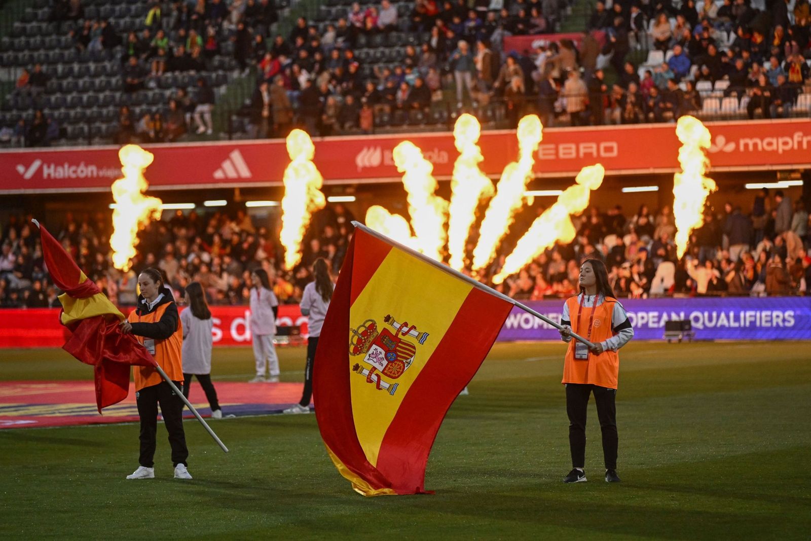 Las fotos del España-Islandia de fútbol femenino