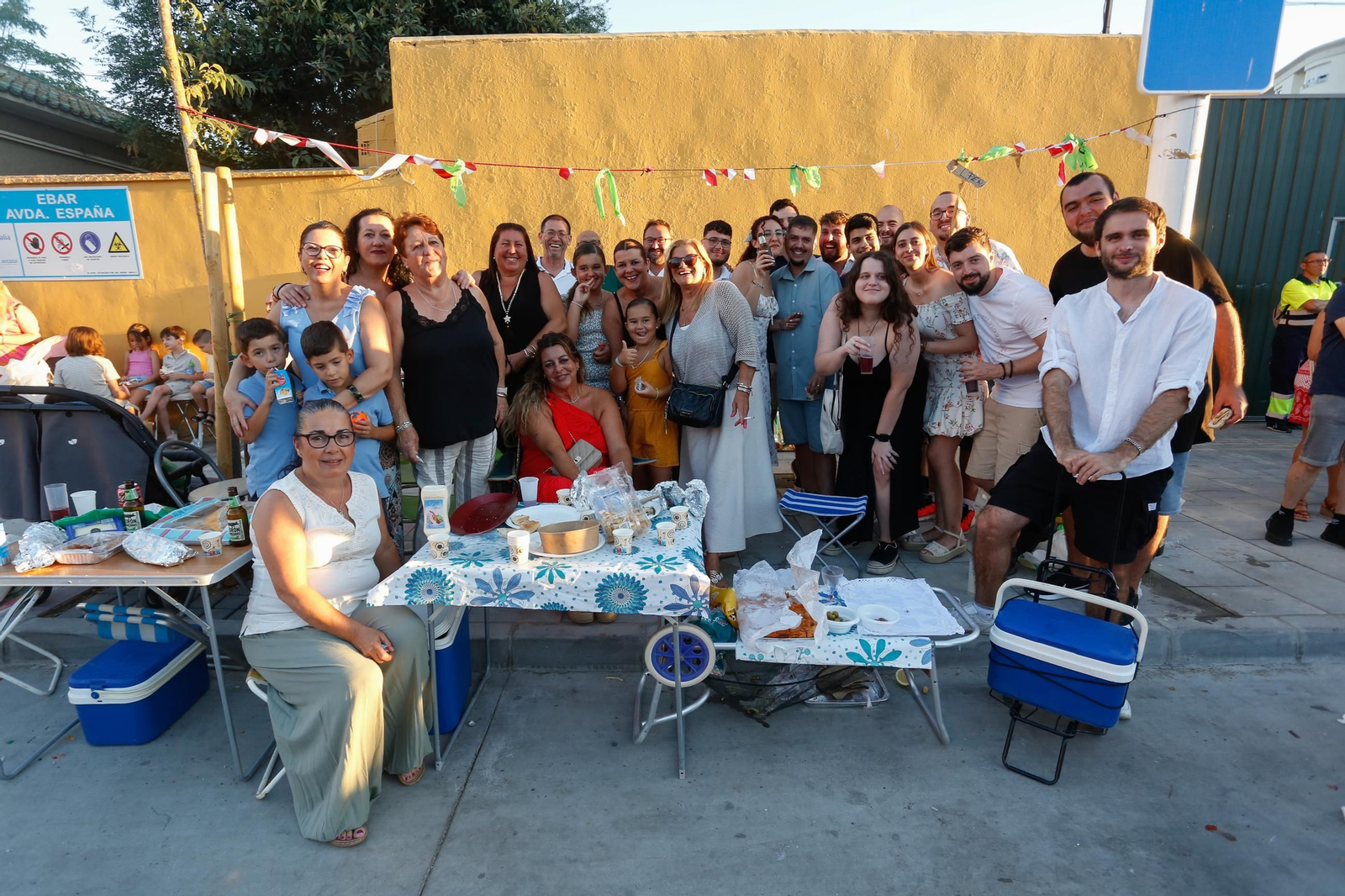 Búscate en las fotos de la cabalgata de la Feria de La Línea